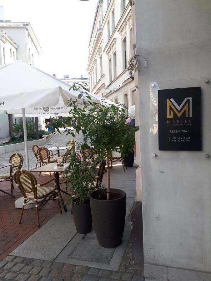 Rezydencja Marzec 그니에즈노 외부 사진